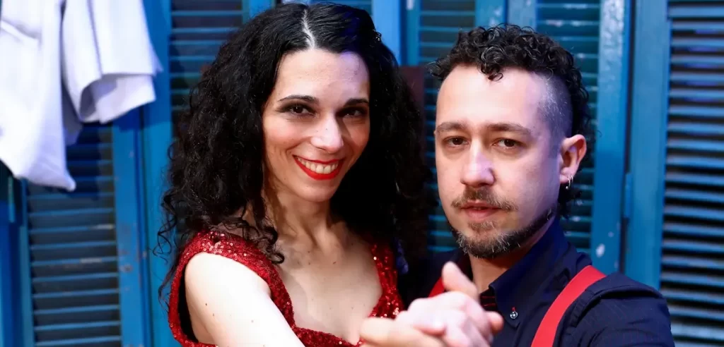 Does Dating A Transgender Woman Makes A Straight Man Gay