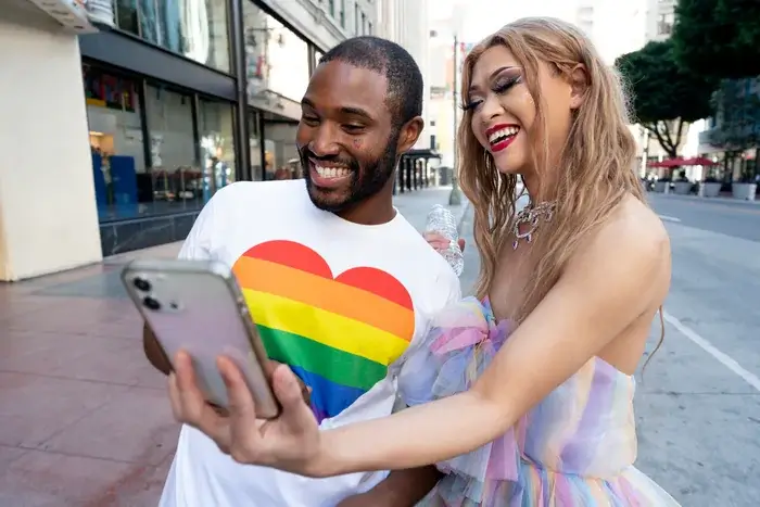 How to date a trans woman