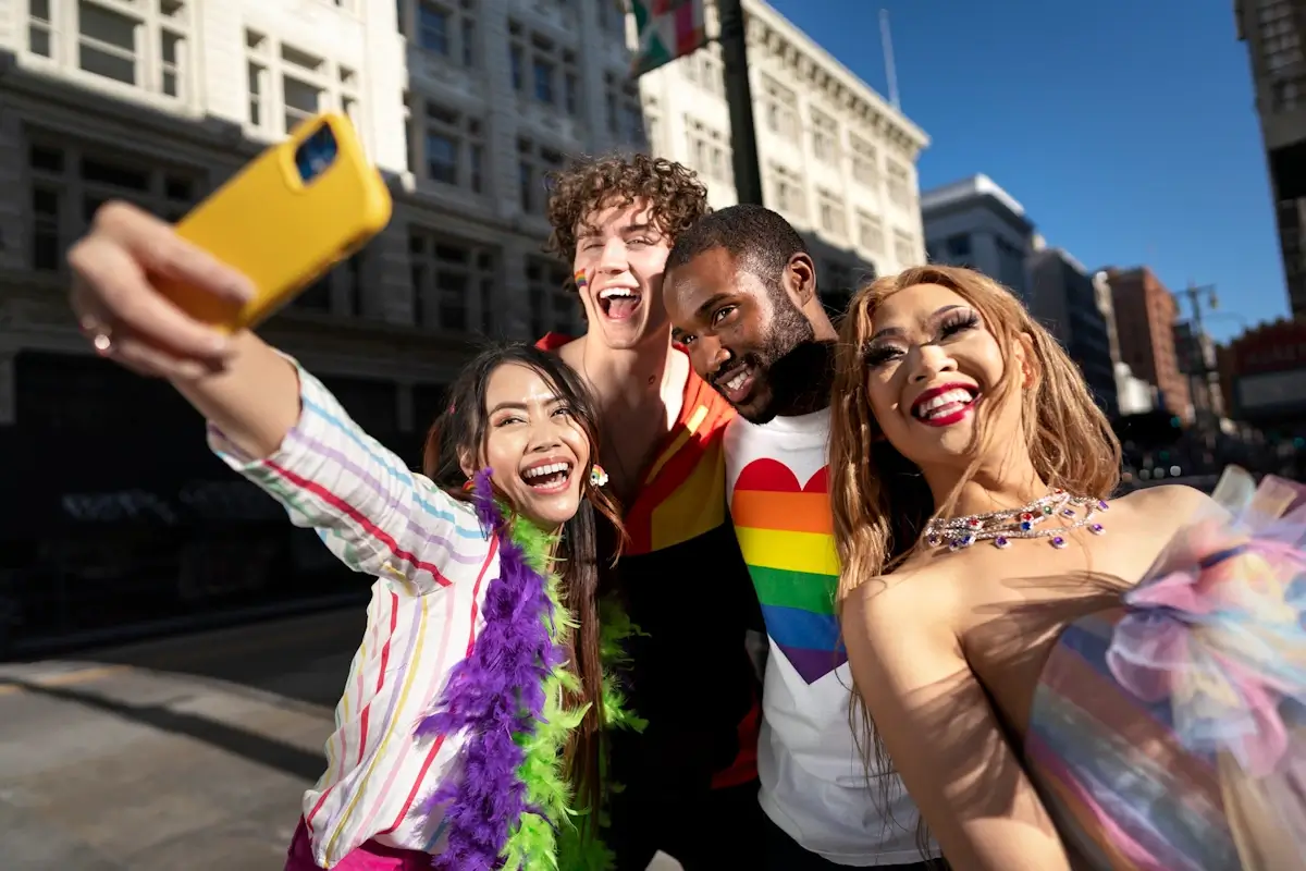 Bares e discotecas LGBT para ELAS