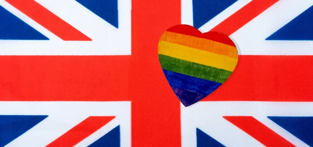 flag-great-britain-heart-form-lgbt-flag